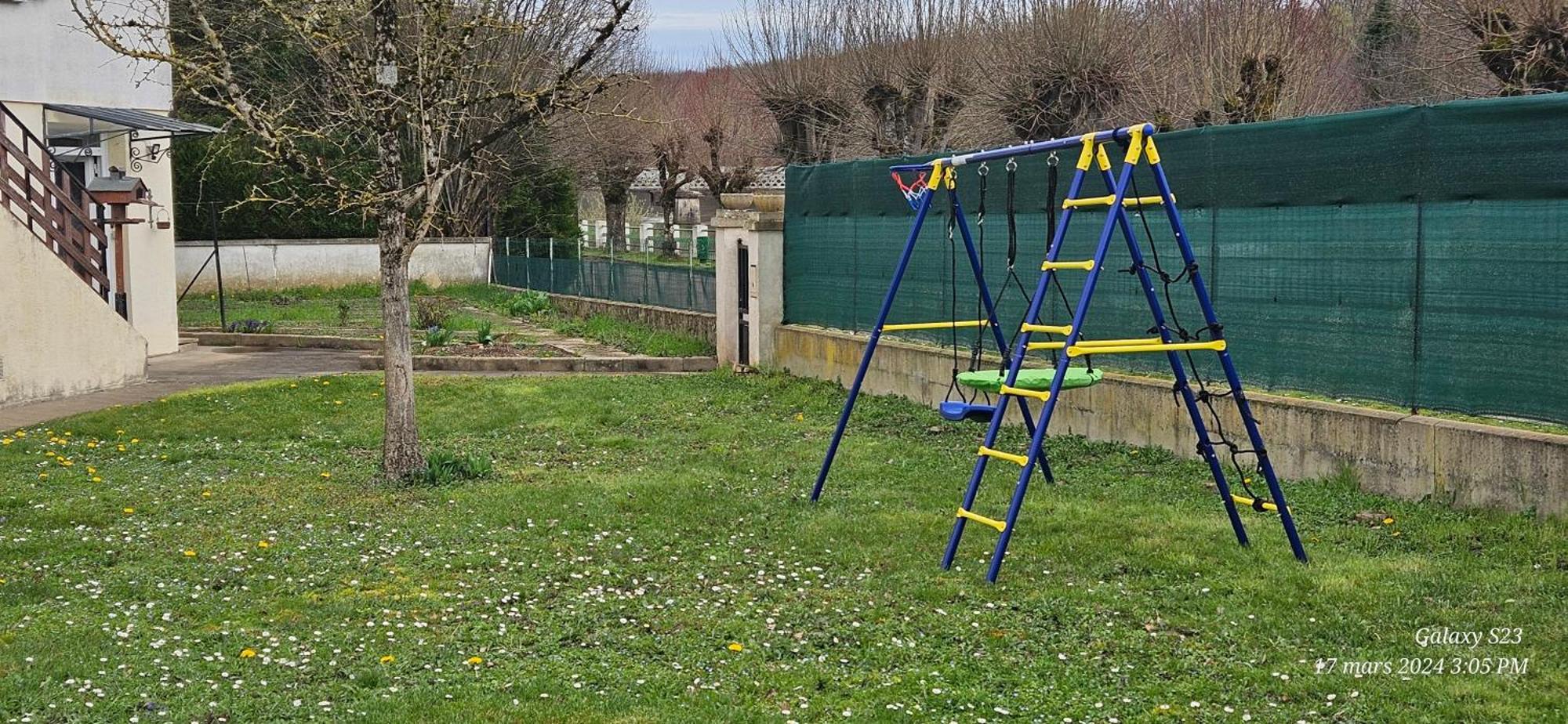 Pavillon Avec Jardin Clos Au Bord De L'Yonne Coulanges-sur-Yonne 외부 사진